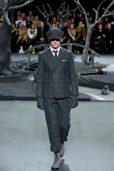 Look 5